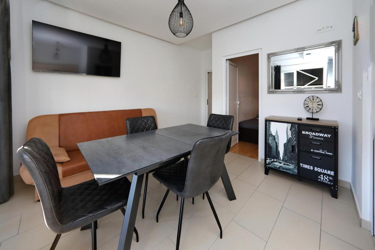 Apartments Neli 比比涅 外观 照片