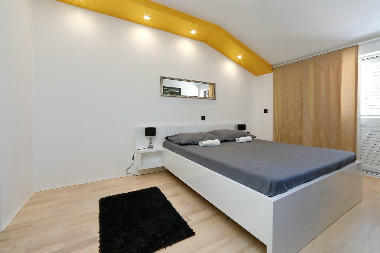 Apartments Neli 比比涅 外观 照片