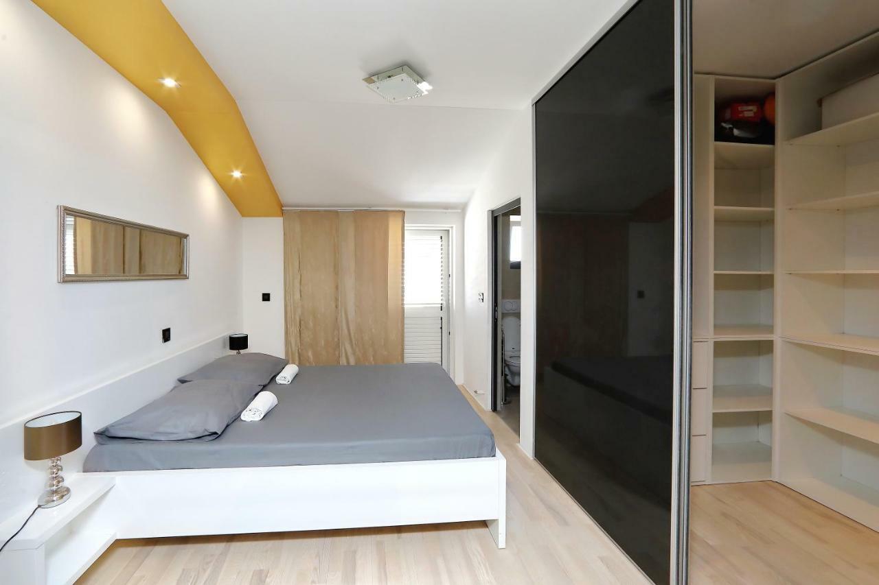 Apartments Neli 比比涅 外观 照片